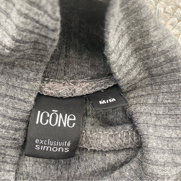 Ribbed Mockneck Longsleeve Tee - Picture 4 of 4